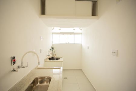 Apartamento à venda com 39m², 1 quarto e 1 vaga Apartamento à venda com 39m², 1 quarto e 1 vagaCOZINHA E ÁREA DE SERVIÇO