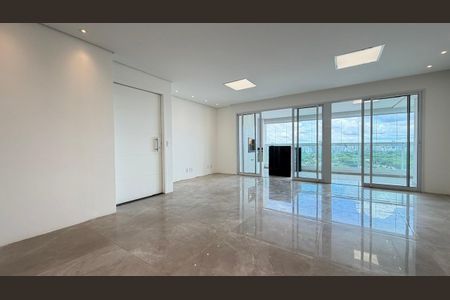 Apartamento à venda com 149m², 3 quartos e 3 vagasFoto 02