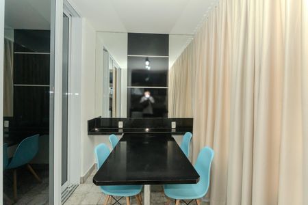 Studio para alugar com 30m², 1 quarto e 1 vaga Studio para alugar com 30m², 1 quarto e 1 vagaSacada