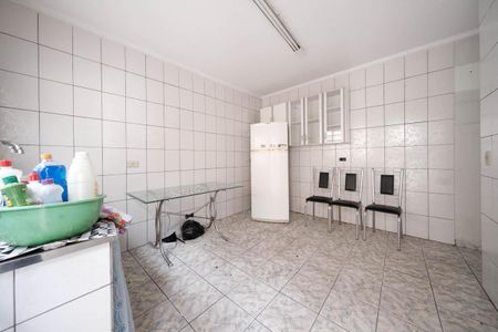 Casa para alugar com 250m², 6 quartos e 4 vagasCozinha