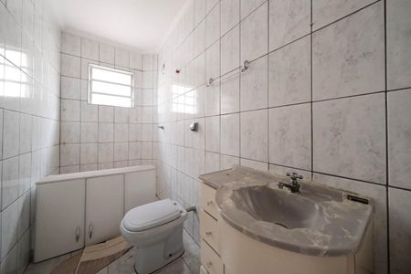 Casa para alugar com 250m², 6 quartos e 4 vagasBanheiro 2