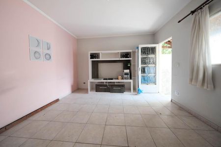 Sala de casa à venda com 6 quartos, 250m² em Parque Paineiras, São Paulo