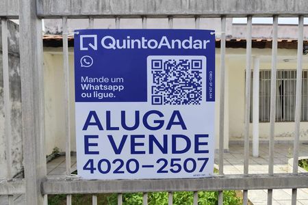 Casa para alugar com 250m², 6 quartos e 4 vagas Casa para alugar com 250m², 6 quartos e 4 vagasFachada