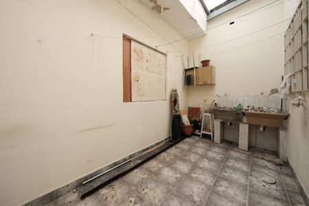 Casa para alugar com 250m², 6 quartos e 4 vagasÁrea externa