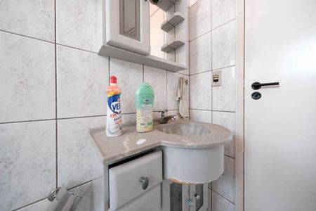 Casa para alugar com 250m², 6 quartos e 4 vagasBanheiro 1