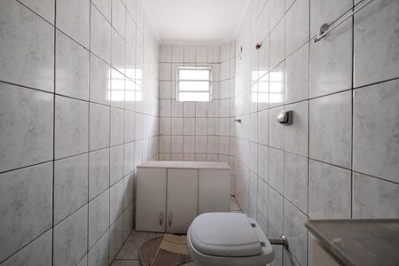 Casa para alugar com 250m², 6 quartos e 4 vagasBanheiro 2