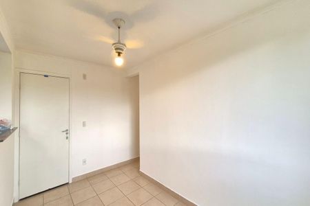 Sala de apartamento para alugar com 2 quartos, 46m² em Loteamento Parque São Martinho, Campinas