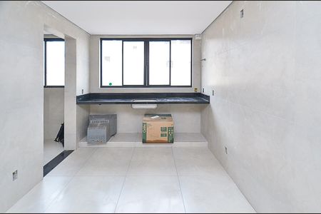 Apartamento à venda com 60m², 2 quartos e 2 vagasCozinha