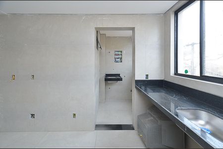 Apartamento à venda com 60m², 2 quartos e 2 vagasCozinha