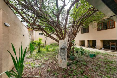 Casa para alugar com 300m², 3 quartos e 2 vagasÁrea comum