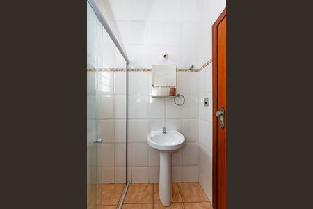 Casa para alugar com 300m², 3 quartos e 2 vagasBanheiro Social