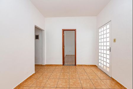 Sala 1 de casa para alugar com 3 quartos, 300m² em Padre Eustáquio, Belo Horizonte