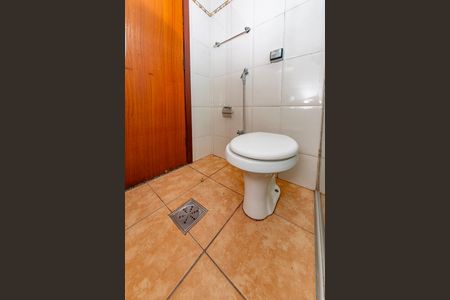 Casa para alugar com 300m², 3 quartos e 2 vagasBanheiro Social