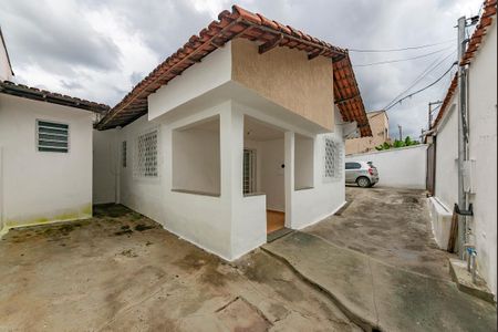 Casa para alugar com 300m², 3 quartos e 2 vagasQuintal