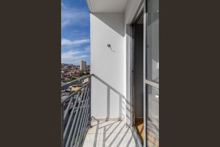 Varanda Sala de apartamento à venda com 2 quartos, 53m² em Vila Carmosina, São Paulo