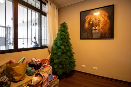 Casa à venda com 180m², 3 quartos e 2 vagas Casa à venda com 180m², 3 quartos e 2 vagasSala