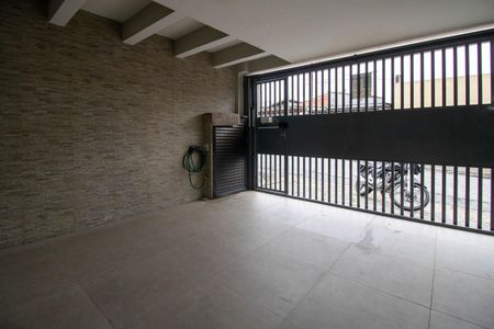 Casa à venda com 180m², 3 quartos e 2 vagas Casa à venda com 180m², 3 quartos e 2 vagasGaragem