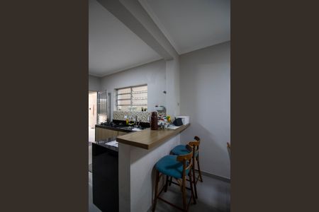 Casa à venda com 180m², 3 quartos e 2 vagas Casa à venda com 180m², 3 quartos e 2 vagasCozinha