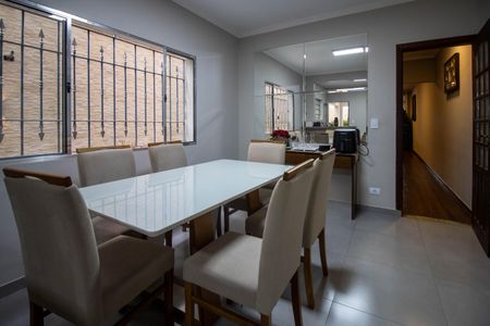 Casa à venda com 180m², 3 quartos e 2 vagas Casa à venda com 180m², 3 quartos e 2 vagasCozinha