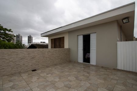 Casa à venda com 180m², 3 quartos e 2 vagas Casa à venda com 180m², 3 quartos e 2 vagasVaranda Suíte
