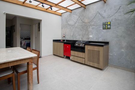 Casa à venda com 180m², 3 quartos e 2 vagas Casa à venda com 180m², 3 quartos e 2 vagasÁrea gourmet