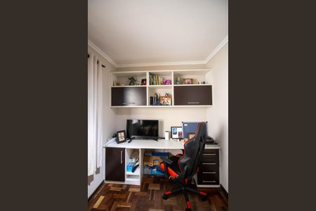 Casa à venda com 180m², 3 quartos e 2 vagas Casa à venda com 180m², 3 quartos e 2 vagasQuarto 2