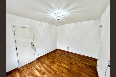 Sala de apartamento para alugar com 2 quartos, 67m² em Jardim São Paulo, São Paulo
