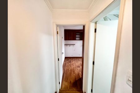 Corredor de apartamento para alugar com 2 quartos, 67m² em Jardim São Paulo, São Paulo