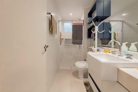 Apartamento para alugar com 98m², 3 quartos e 2 vagas Apartamento para alugar com 98m², 3 quartos e 2 vagasBanheiro Social