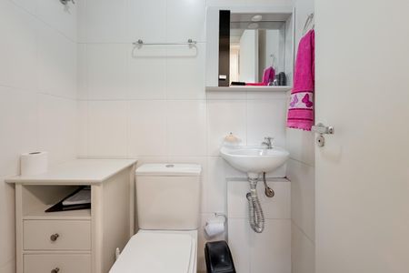 Apartamento para alugar com 98m², 3 quartos e 2 vagas Apartamento para alugar com 98m², 3 quartos e 2 vagasBanheiro de Serviço