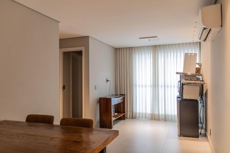 Sala de apartamento à venda com 2 quartos, 135m² em Nova Suíça, Belo Horizonte
