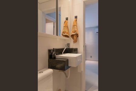 Apartamento à venda com 135m², 2 quartos e 2 vagas Apartamento à venda com 135m², 2 quartos e 2 vagasBanheiro Social