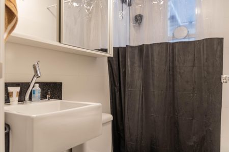 Banheiro da Suíte de apartamento à venda com 2 quartos, 135m² em Nova Suíça, Belo Horizonte