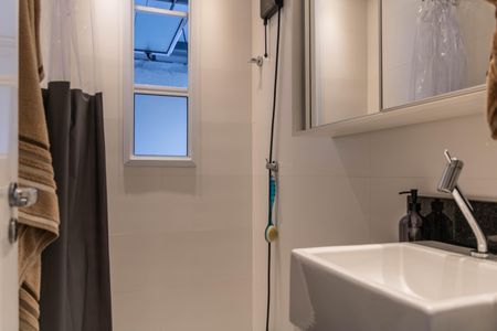 Apartamento à venda com 135m², 2 quartos e 2 vagas Apartamento à venda com 135m², 2 quartos e 2 vagasBanheiro Social