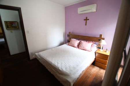Apartamento à venda com 221m², 3 quartos e 2 vagasQuarto 3 - Suíte