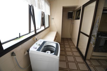 Apartamento à venda com 221m², 3 quartos e 2 vagasÁrea de Serviço