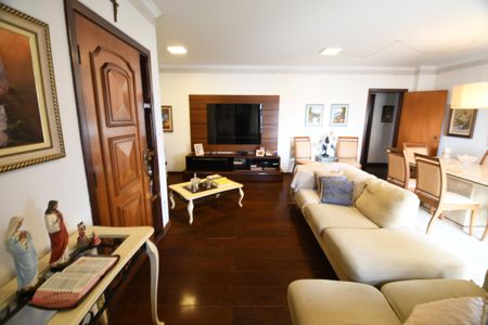 Apartamento à venda com 221m², 3 quartos e 2 vagasSala