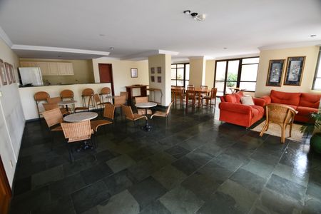 Apartamento à venda com 221m², 3 quartos e 2 vagasÁrea comum - Salão de festas