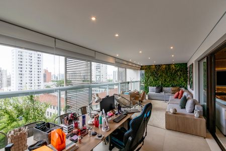 Varanda de apartamento à venda com 3 quartos, 178m² em Jardim das Acacias, São Paulo