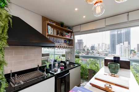 Apartamento à venda com 178m², 3 quartos e 2 vagasVaranda