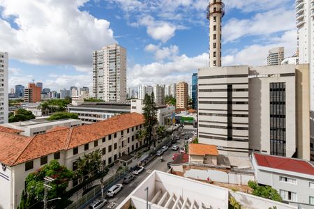 Apartamento à venda com 178m², 3 quartos e 2 vagasVista da Suíte 2