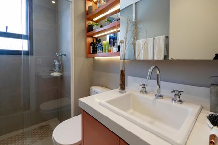 Apartamento à venda com 178m², 3 quartos e 2 vagasBanheiro da Suíte 2