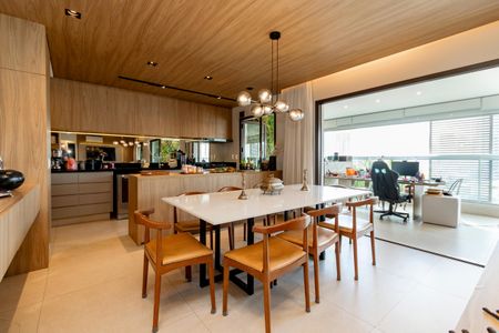 Sala de apartamento à venda com 3 quartos, 178m² em Jardim das Acacias, São Paulo