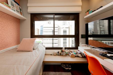 Apartamento à venda com 178m², 3 quartos e 2 vagasSuíte 2