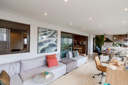 Apartamento à venda com 178m², 3 quartos e 2 vagasVaranda