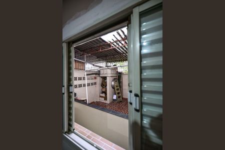 Vista do Quarto 1 de casa à venda com 2 quartos, 100m² em Chácara Agrindus, Taboão da Serra