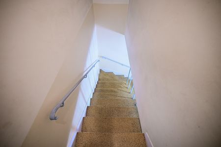 Casa à venda com 100m², 2 quartos e 1 vagaEscada