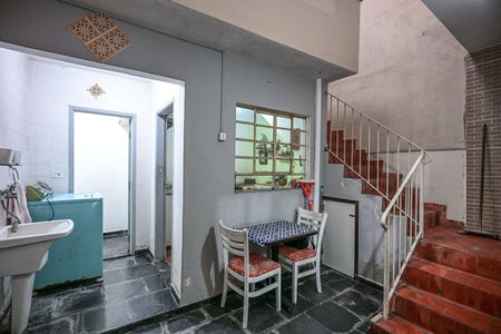 Casa à venda com 100m², 2 quartos e 1 vagaÁrea de Serviço 