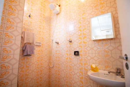 Apartamento à venda com 210m², 4 quartos e 2 vagas Apartamento à venda com 210m², 4 quartos e 2 vagasBanheiro de Serviço