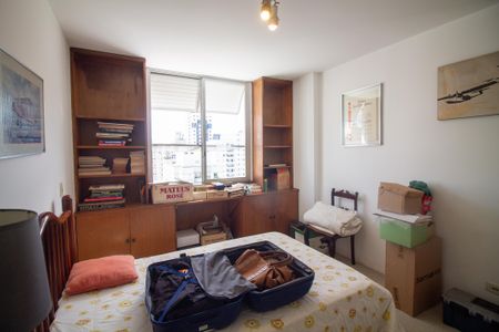 Apartamento à venda com 210m², 4 quartos e 2 vagas Apartamento à venda com 210m², 4 quartos e 2 vagasQuarto 3